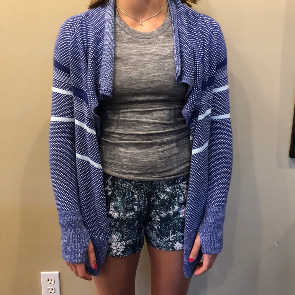 ivivva blue knitted sweater